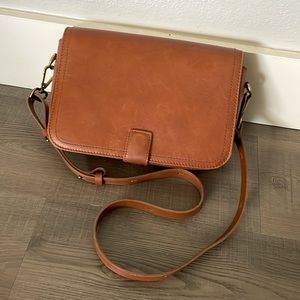 Madewell magnetic clasp leather flap shoulder crossbody bag
